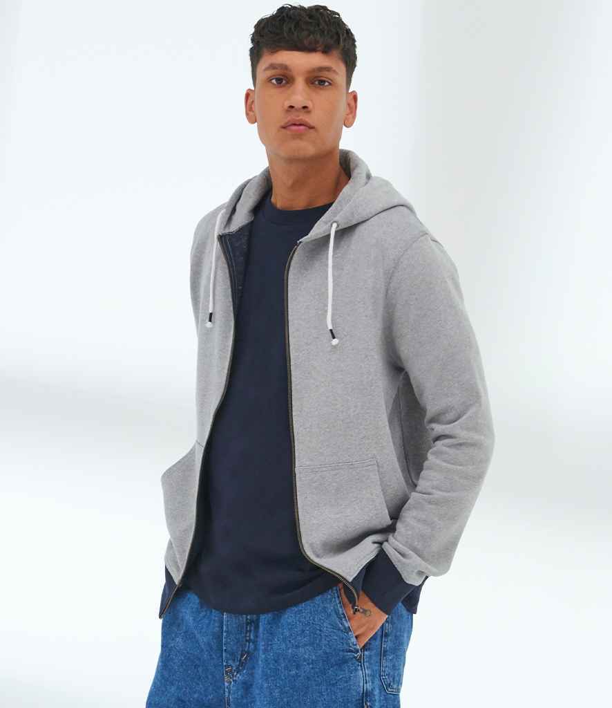 EA051 Heather Grey/Navy Model